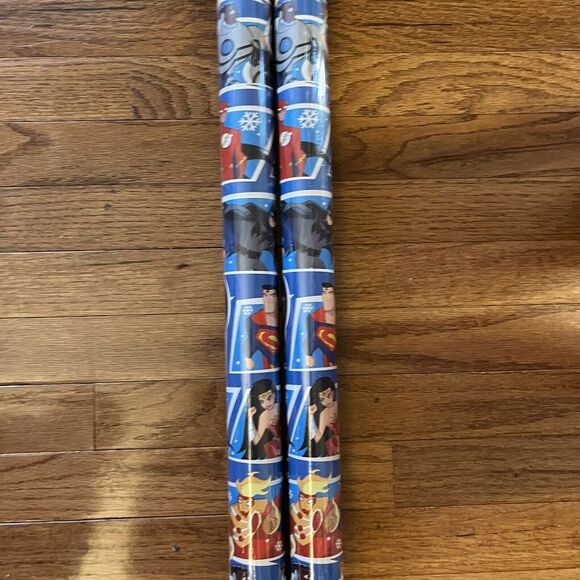 DC Comics Christmas Wrapping Paper 70 sq ft - Superman Batman Wonder Woman Flash - Picture 3 of 6